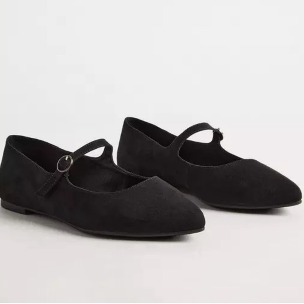 Torrid Pointed Toe Mary Jane Flats in size 11WW